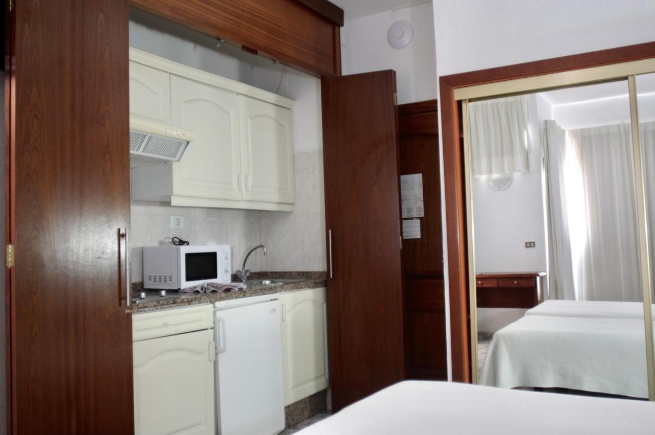 Hotel Tropical ปูแอร์โตเดลาครูซ ภายนอก รูปภาพ