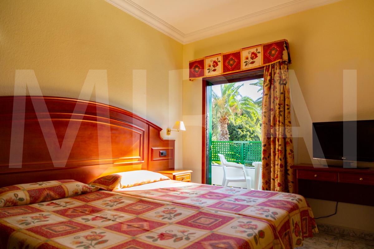 Hotel Tropical ปูแอร์โตเดลาครูซ ภายนอก รูปภาพ