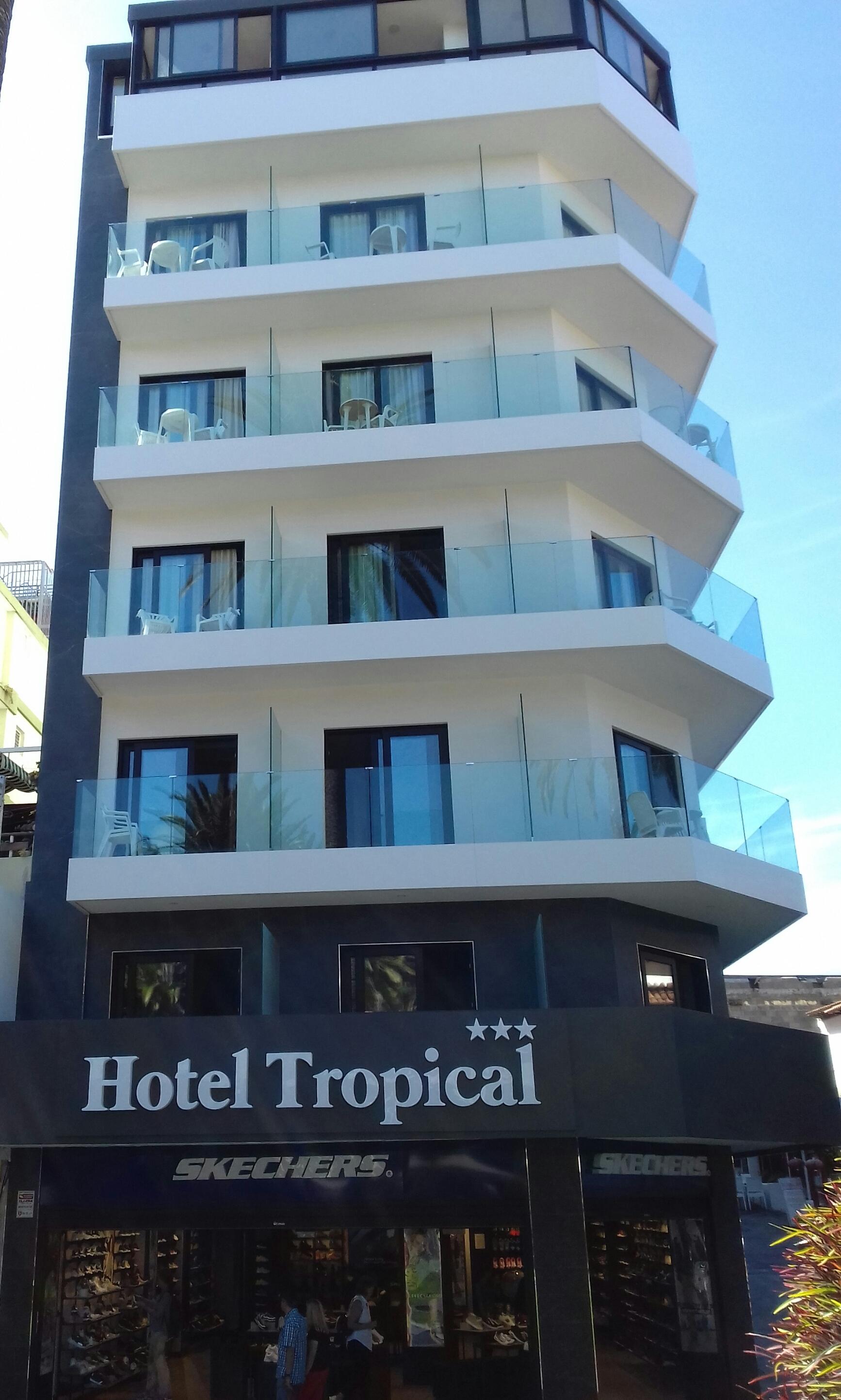 Hotel Tropical ปูแอร์โตเดลาครูซ ภายนอก รูปภาพ