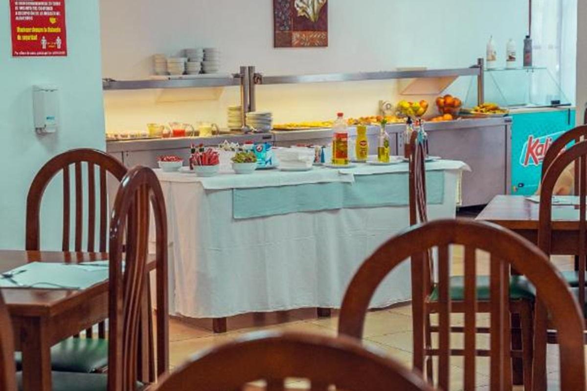 Hotel Tropical ปูแอร์โตเดลาครูซ ภายนอก รูปภาพ